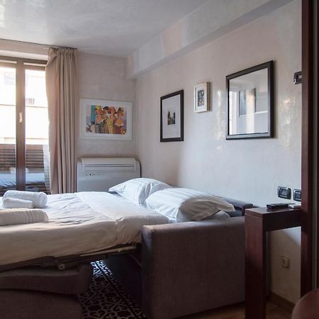 Youhosty - Duomo Studio Apartment Milánó Kültér fotó