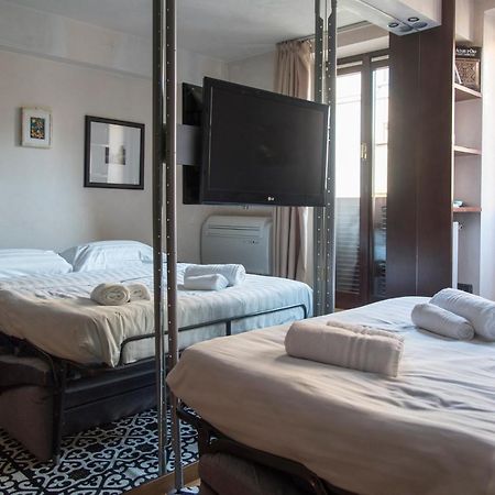 Youhosty - Duomo Studio Apartment Milánó Kültér fotó