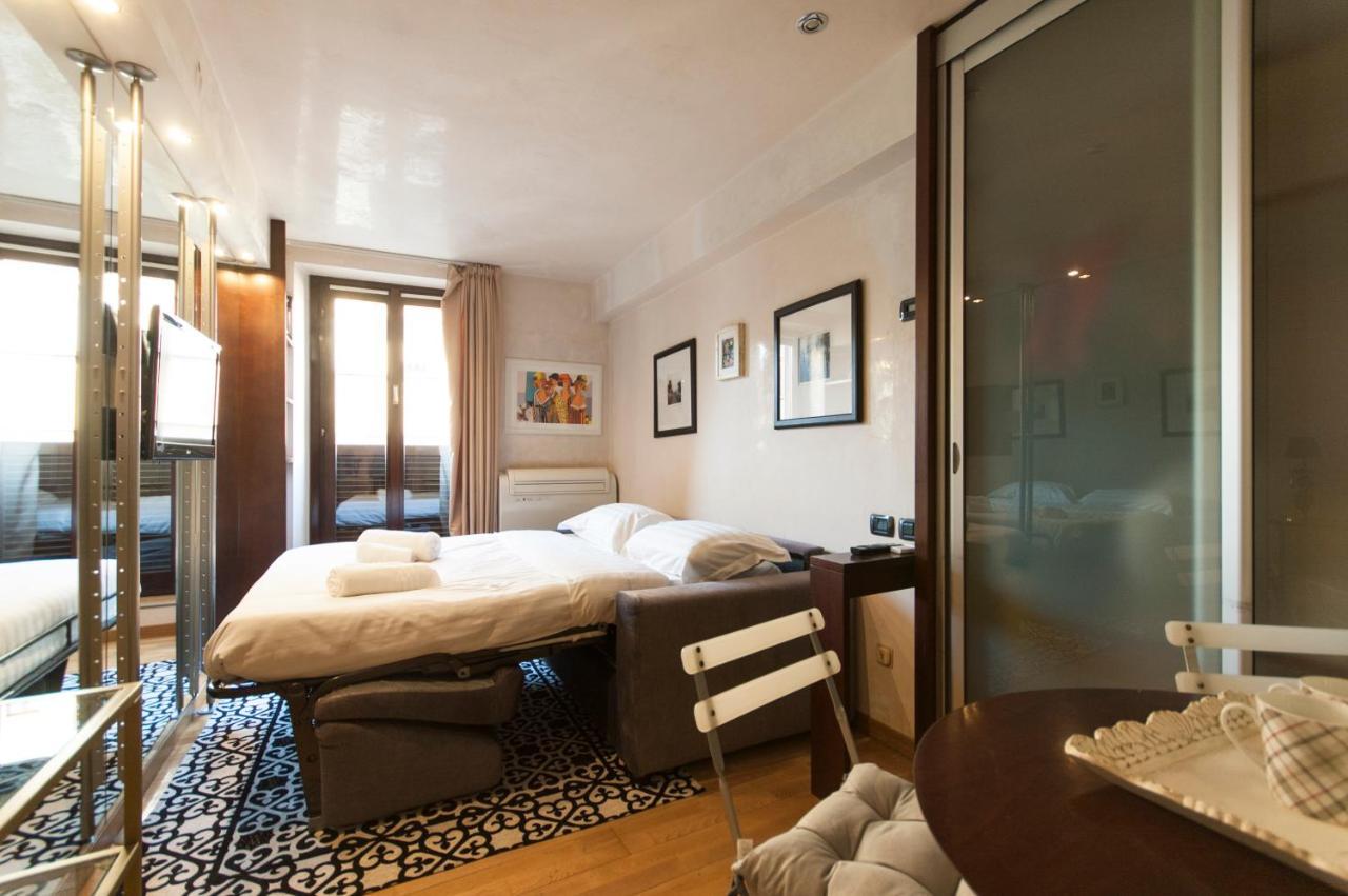 Youhosty - Duomo Studio Apartment Milánó Kültér fotó